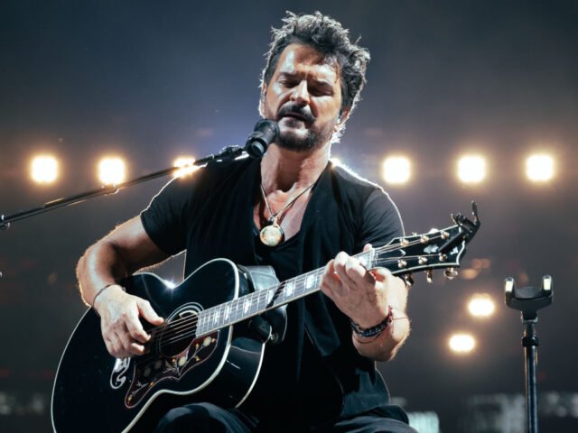 Doble Ricardo Arjona